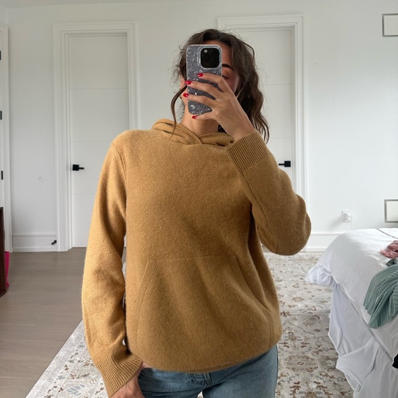 VINCE. 100% Cashmere hoodie - Picture 2 of 2